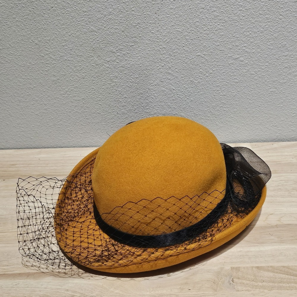 Vintage Bollman Hat Co. Wool Cloche Bowler Hat Mesh Veil Made In USA⁠